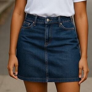 Ann Taylor Dark Wash Denim Mini Skirt Size 4 Flap Pockets Stretch Classic